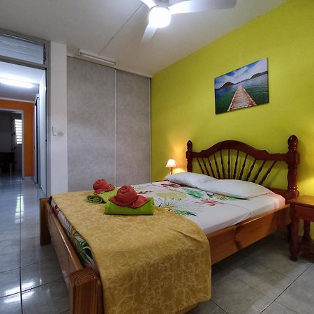 Bungalow With Sea View In ديساي المظهر الخارجي الصورة