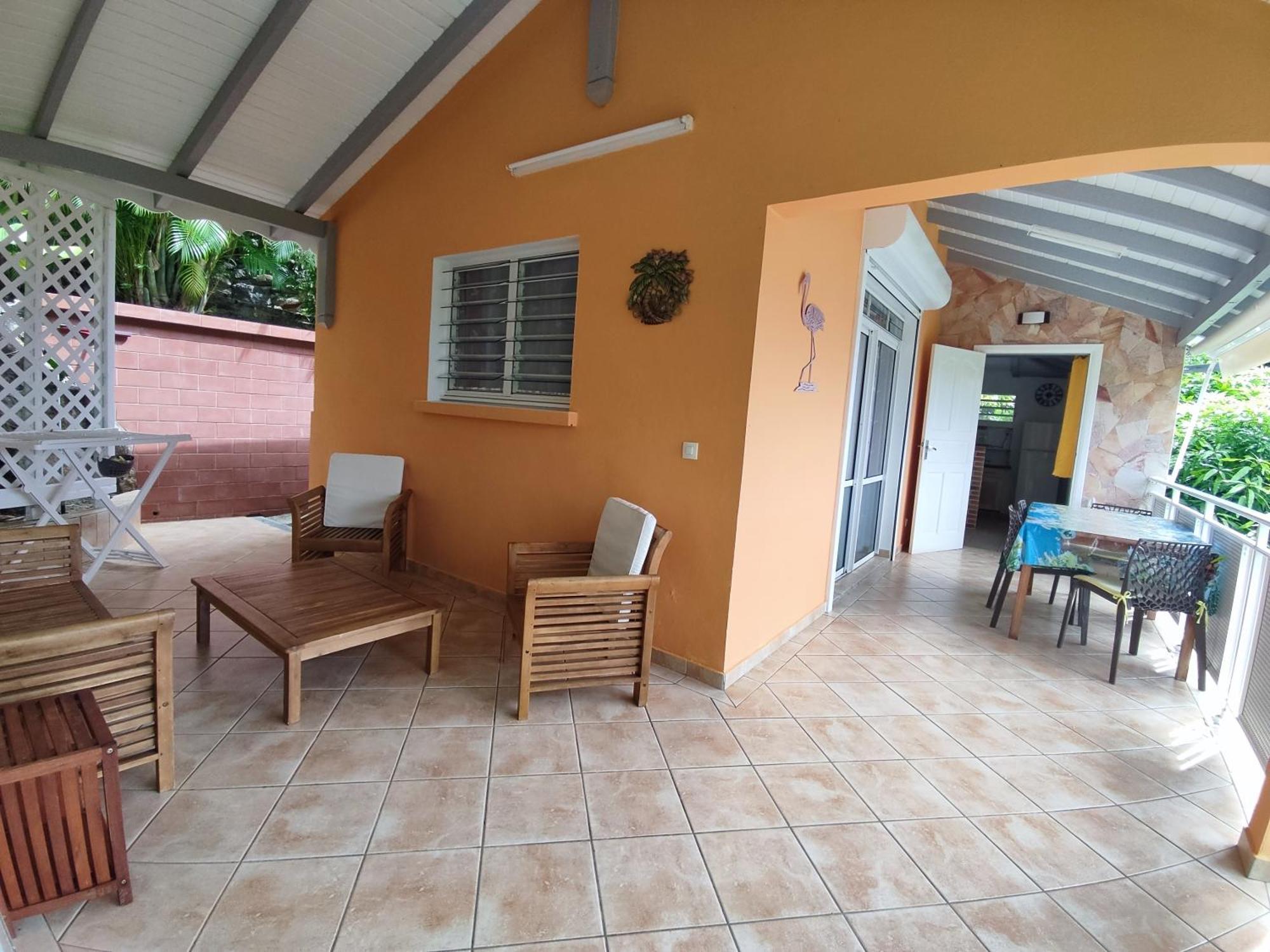 Bungalow With Sea View In ديساي الغرفة الصورة
